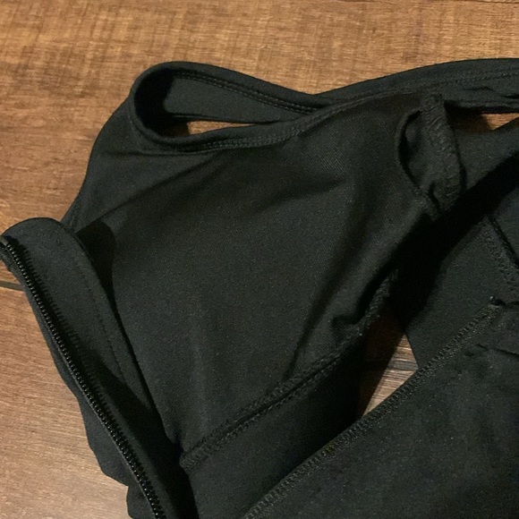 Black Zip-Front Sports Bra - Picture 5 of 5